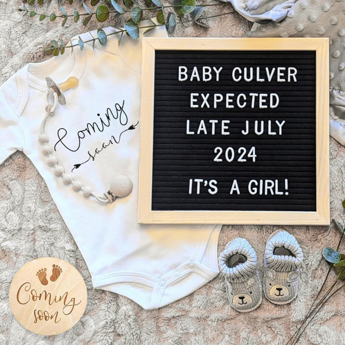Pregnancy Announcement, Baby Announcement Ideas Set Include Felt Letter Board, Baby Onesie, Booties, Photo Frame, Wooden Sign and Bear Plush, Pregnancy Announcement Photo Props Coming Soon Baby Announcement