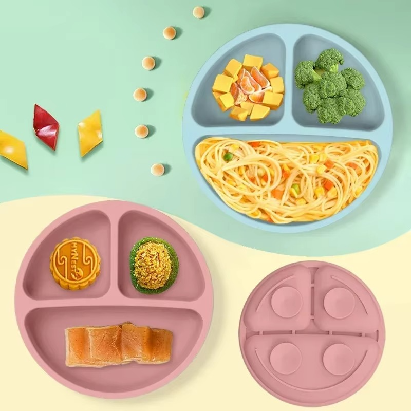 Food-Grade Silicone Baby Feeding Set – Suction Plate, Feeding Bowl, Straw Cup, Wooden Spoon & Fork – Toddler Tableware Set for Baby-Led Weaning
