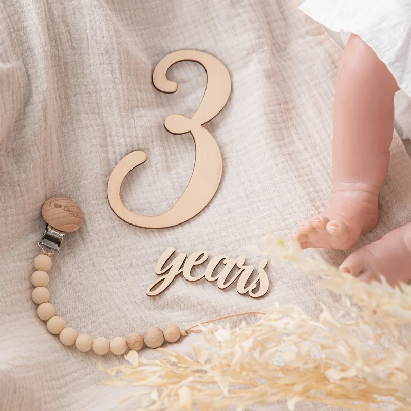 20PCS Wooden Baby Milestone Cards Set – Pregnancy & Baby Growth Milestone Markers – Reversible Monthly Milestone Discs – Newborn Photography Props & Baby Shower Gift