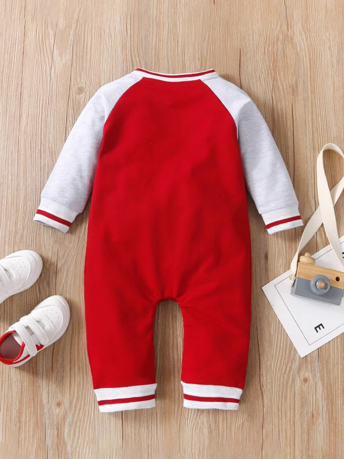 Fashionable Letter Printed Baby Boy Jumpsuit – Long Sleeve Round Neck Romper – Cute Personalized Infant Bodysuit Outfit for Newborn & Toddler Boys