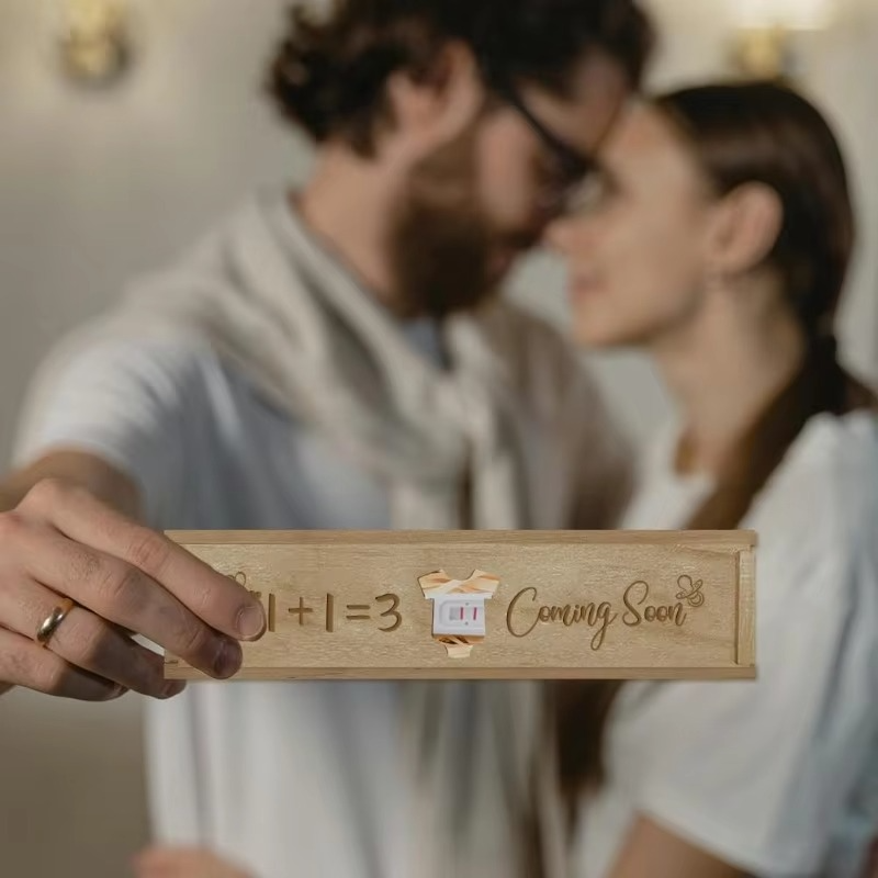 1PC Pregnancy Announcement Wooden Keepsake Box – Pregnancy Test Reveal Box with Slide Cover – Surprise Baby Announcement Gift for Dad, Grandparents & Family