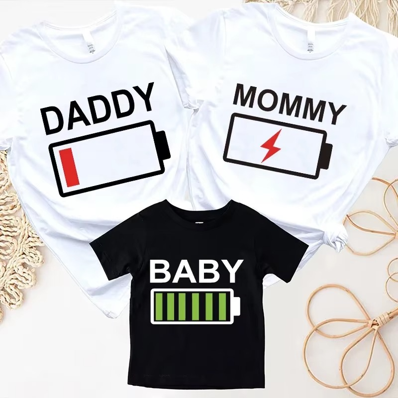 Battery Print Family Matching Shirts – Daddy Mommy Daughter Son Baby Matching T-Shirts – Dad Mom and Me Family Party Clothes – Funny Family Graphic Tees