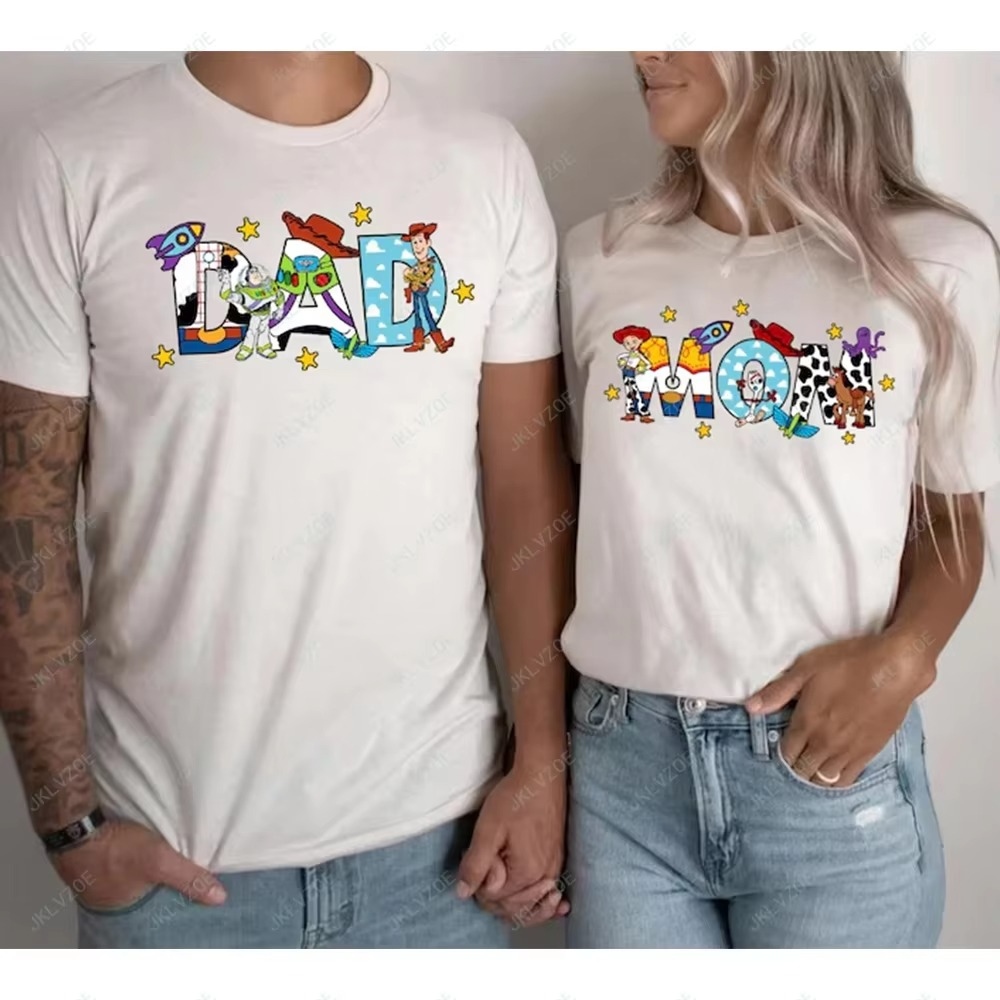 Retro Mom and Dad Matching Shirts – New Mom New Dad Pregnancy Announcement T-Shirts – Couples Matching Tees for Baby Reveal – Family Matching Outfits for Parents & Kids