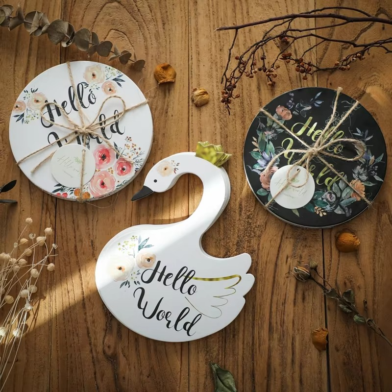 Wooden Baby Milestone Cards 0-12 Months – Cartoon Flower Shape Monthly Milestone Markers – Newborn Photography Props – Baby Growth Keepsake Gift