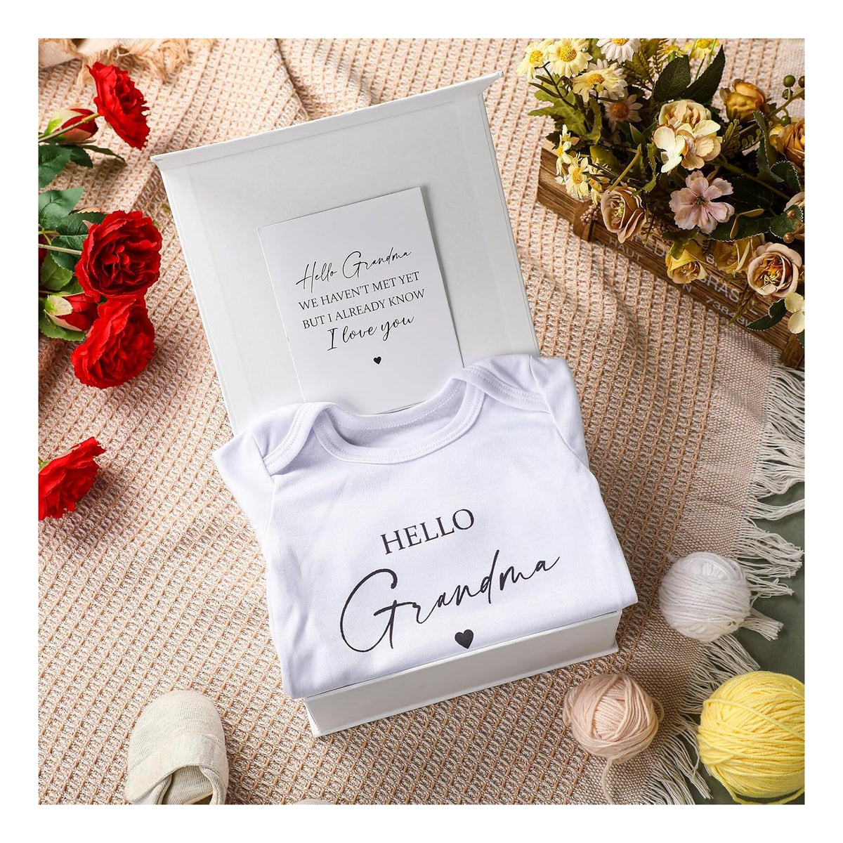 4 Pcs Pregnancy Announcement for Grandma, Hello Grandma Baby Bodysuit, Hello Grandma Pregnancy Reveal Card Baby Reveal Gift Box Baby Announcement Gifts Set for Grandma